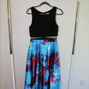 Betsy & Adam Floral Long Popover Gown